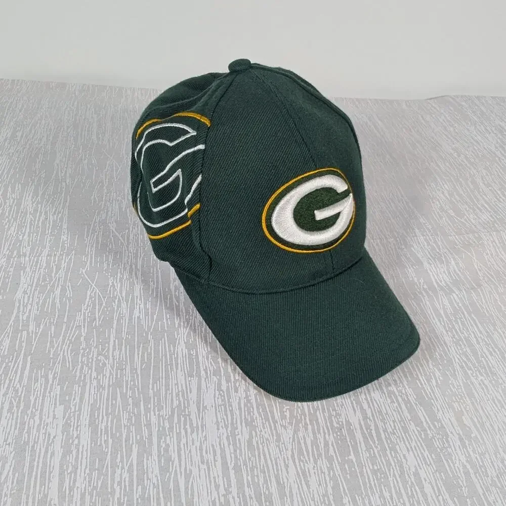 NFL Merchandise Green Bay Packers Baseball Hat Vintage Hook and Latch Hat
